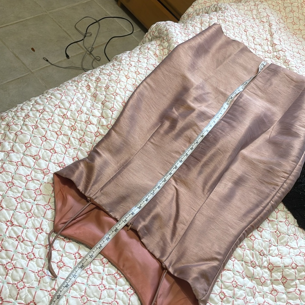 Patra rose gold champagne. Metallic sheath dress with jacket. - Picture 7 of 7